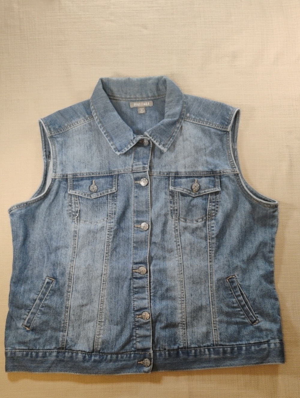 Roz & Ali Light Blue Denim Vest Star-embossed Metallic Buttons
